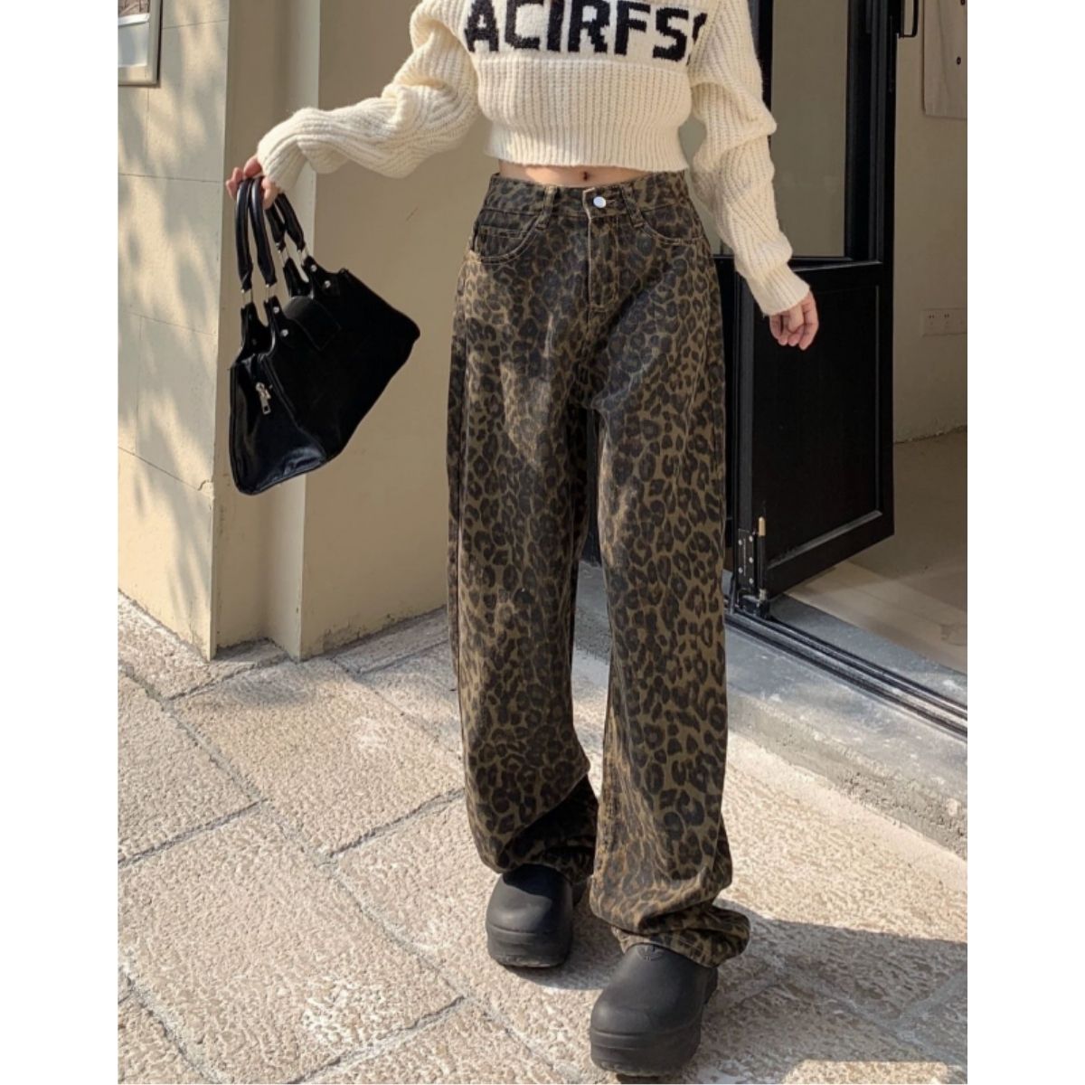 ヒョウ柄パンツ ストレート ロング レオパード レディース コーデ 秋冬